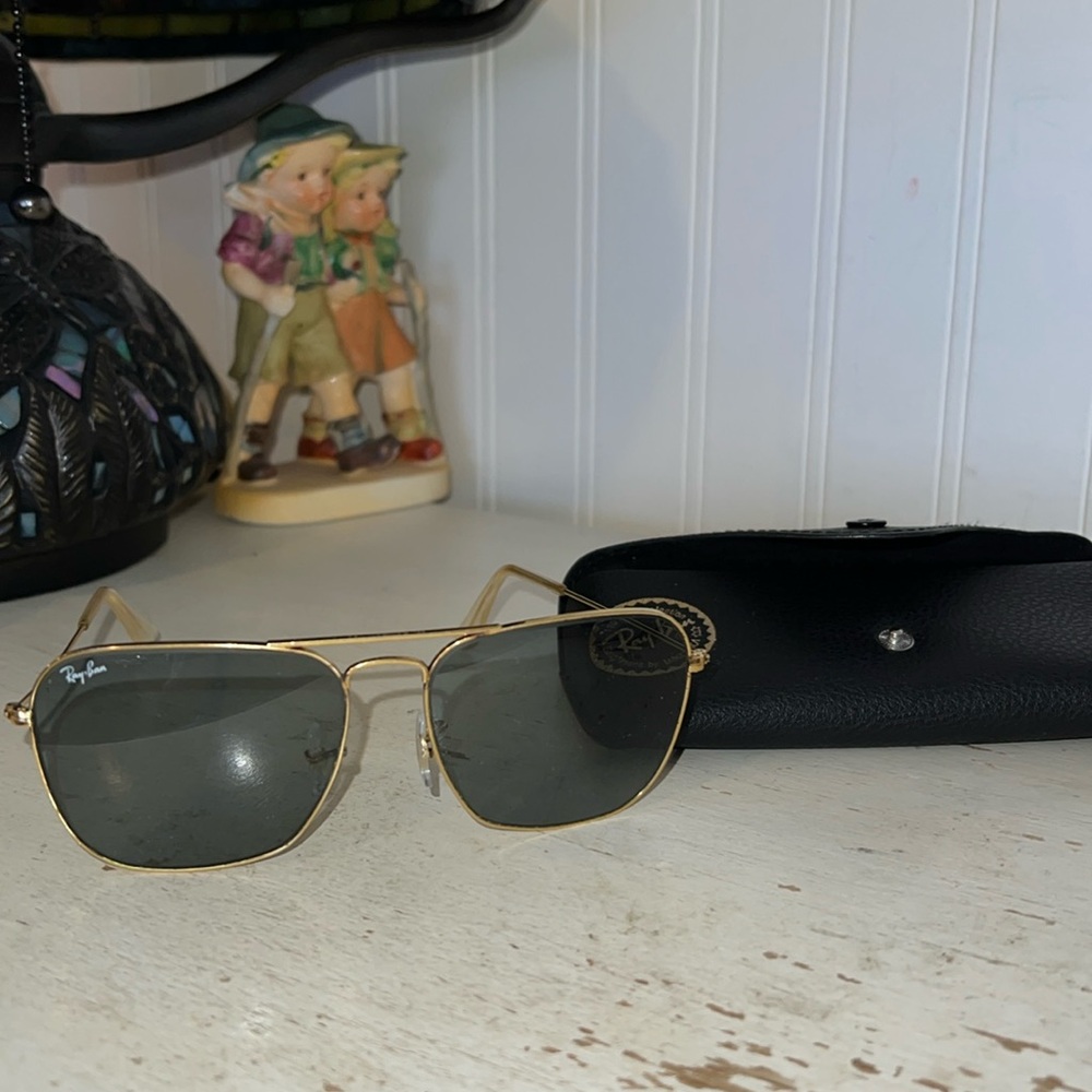 Vintage Ray Ban Aviator sunglasses Bausch & Lomb